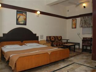Hotel Royal Ahmadabad Zewnętrze zdjęcie